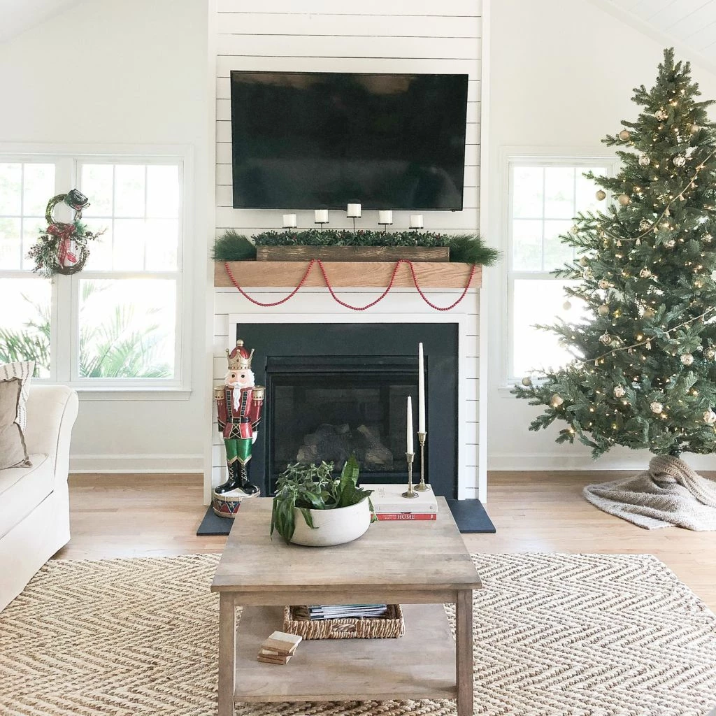 Fraser Hill Farm 22 in. Snowman Christmas Door Hanging w/ Berries & Pine Branches w/ Burlap Bow & Top Hat, FF022CHWR001-0RED 7 Fraser Hill Farm 22 in. Snowman Christmas Door Hanging w/ Berries & Pine Branches w/ Burlap Bow & Top Hat, FF022CHWR001-0RED - Image 5